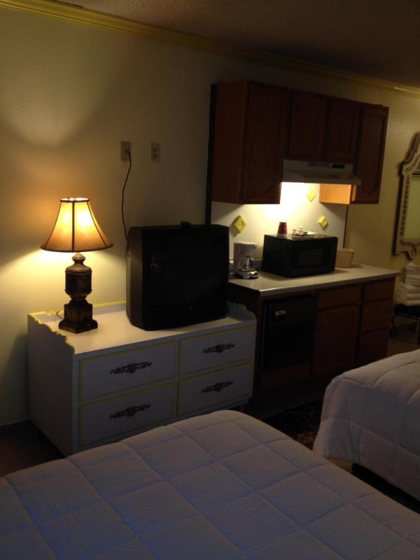 Victorian Inn image 34