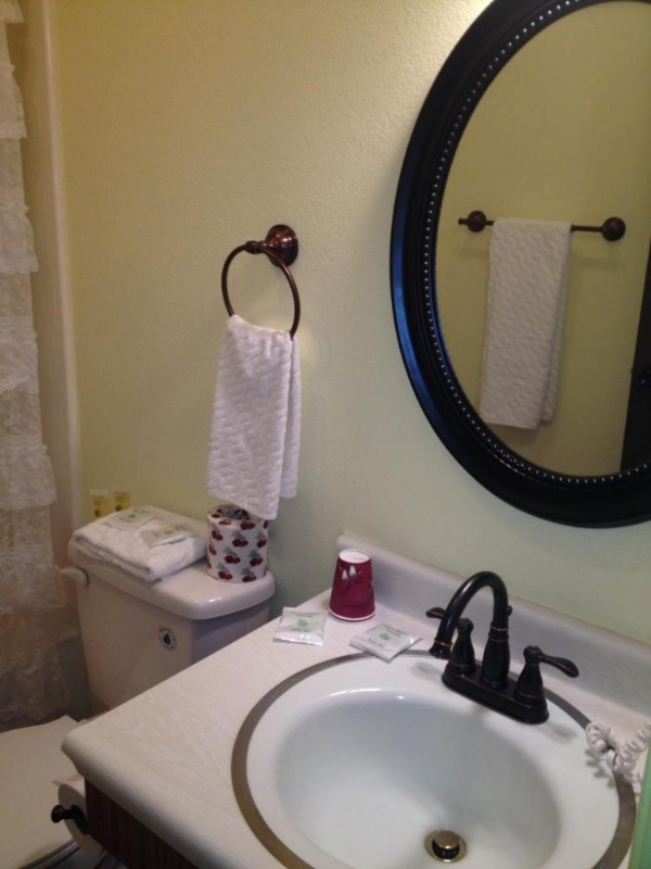 Victorian Inn image 36