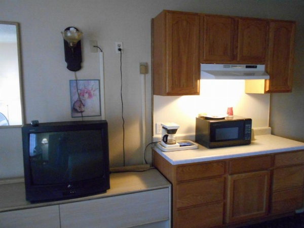 Victorian Inn image 44