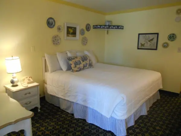 Victorian Inn 8